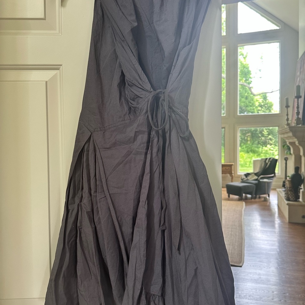 Elegant Gray Wrap Dress with Bubble Skirt Detail